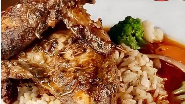 Mama Stew Chicken.